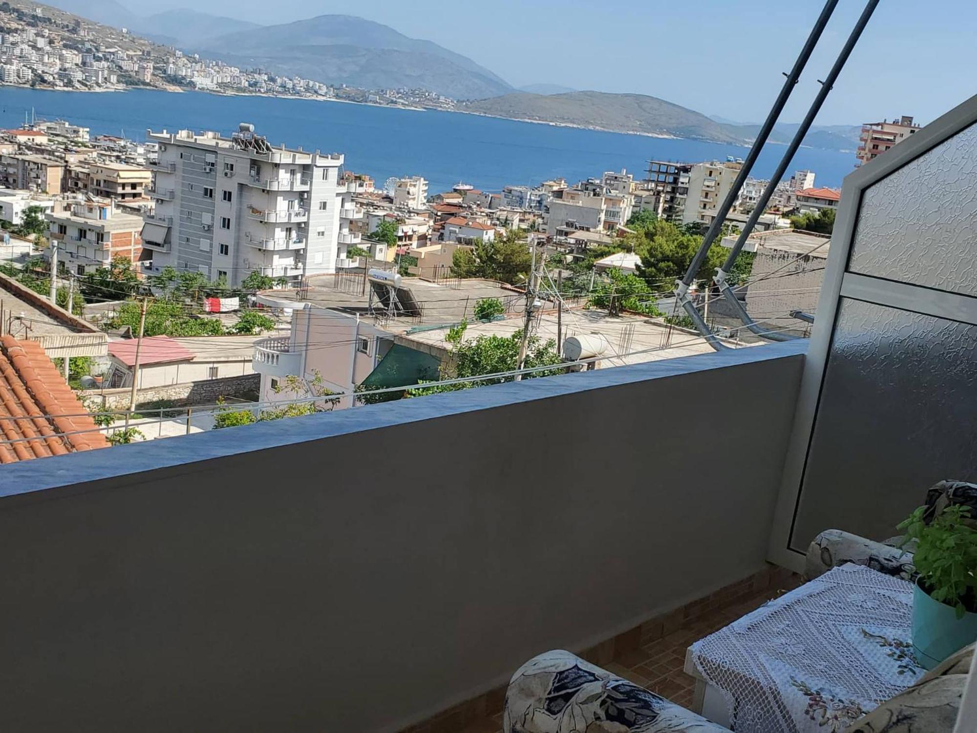 Sandri * Sarande